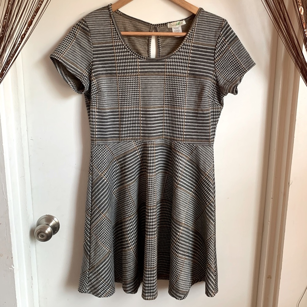 Houndstooth Plaid Fit and Flare Dress